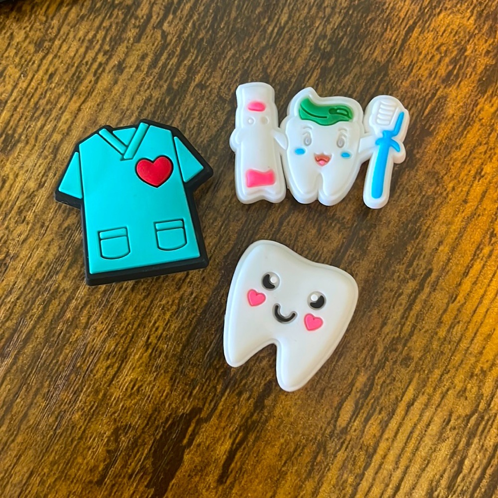 Dentist dental 🦷 croc charms - 3 pcs